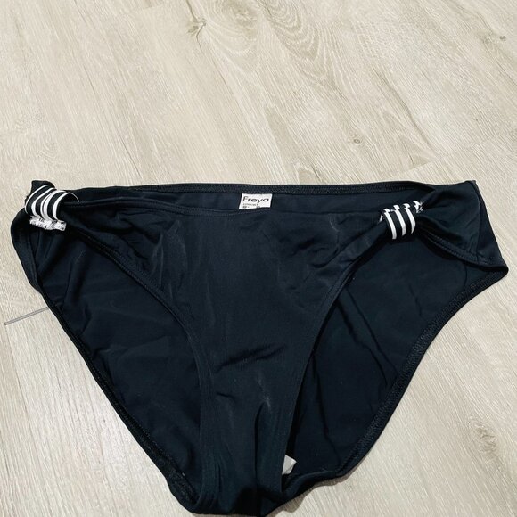 Mixed Brand Women's Black and White Strip Bikini Set BNWT - Picture 6 of 9